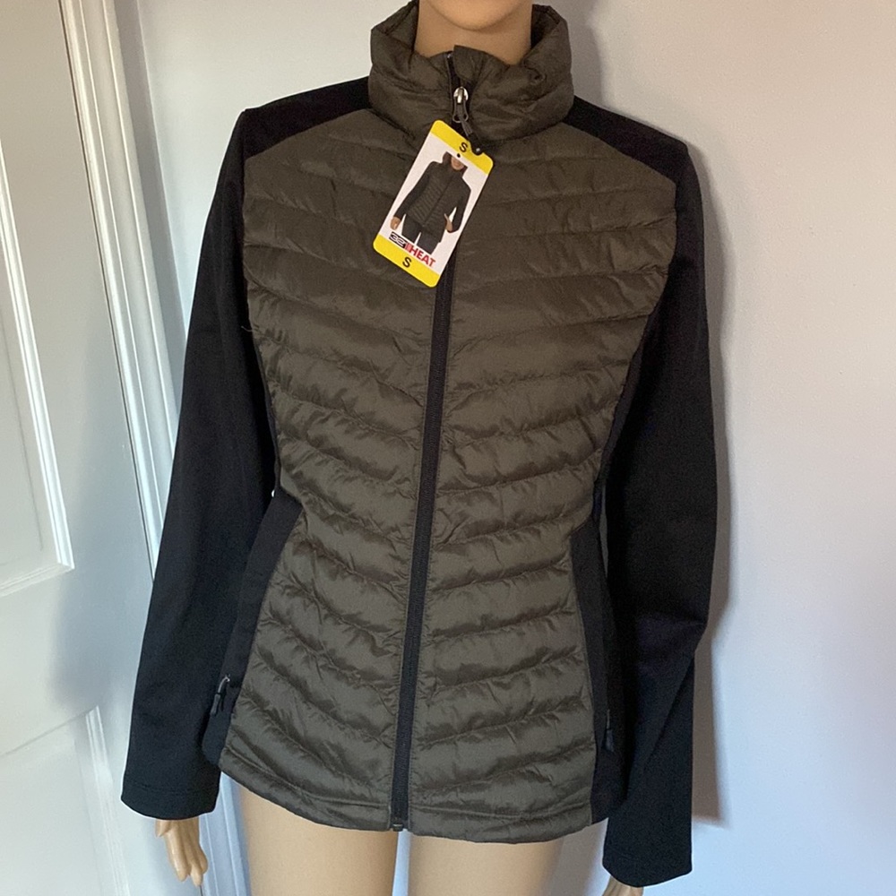 NWT sz S 32 degree heat jacket , zip front “forest wood”, 2 front pockets